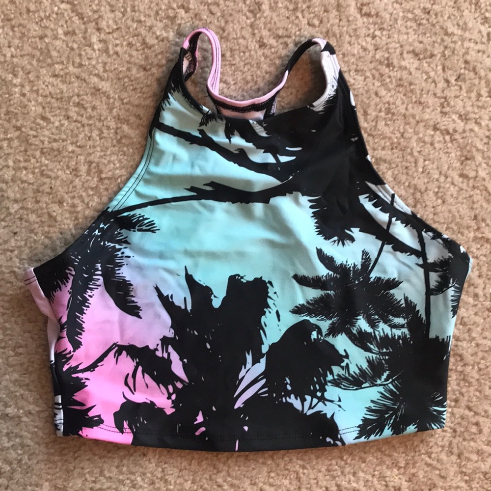 SALE!! BRAND NEW! Tropical Crop Top